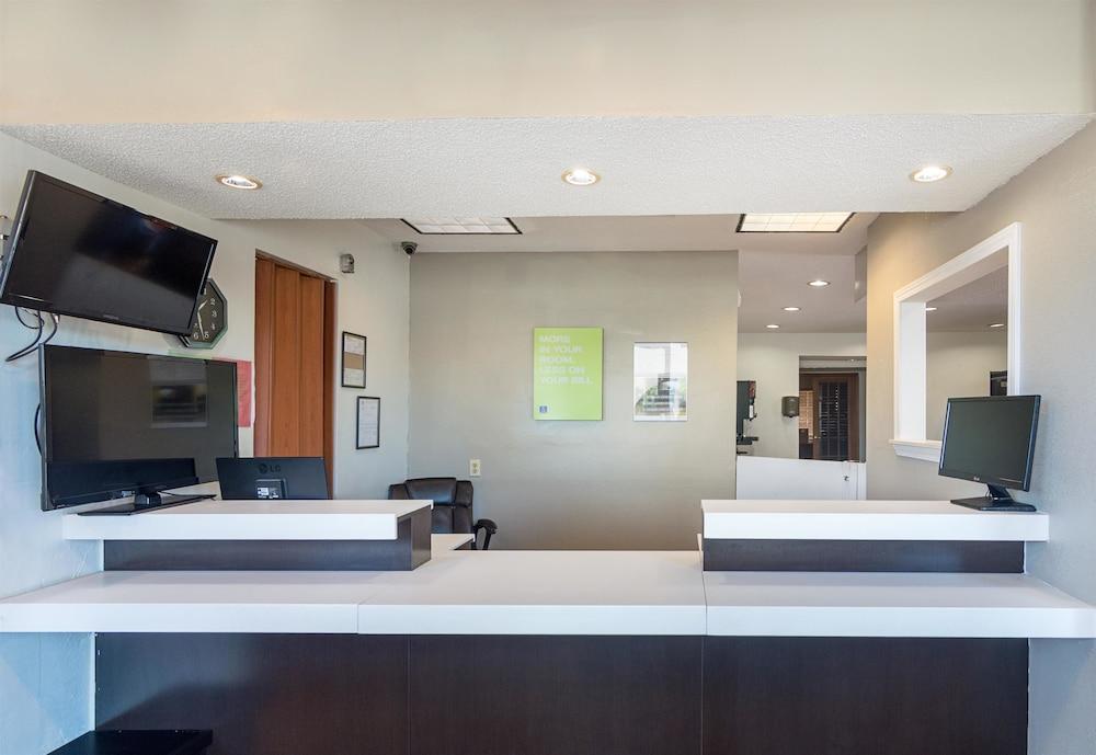Studio Inn Extended Stay Oklahoma City Airport By Oyo Exterior photo