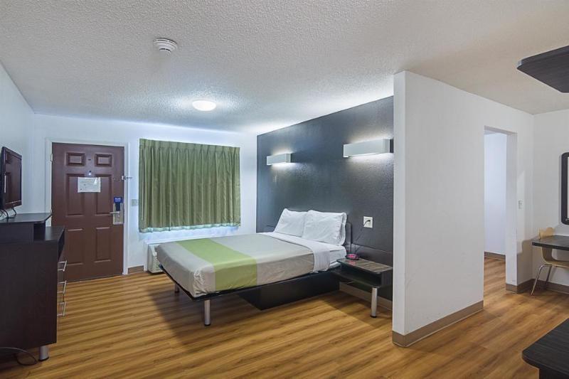 Studio Inn Extended Stay Oklahoma City Airport By Oyo Exterior photo
